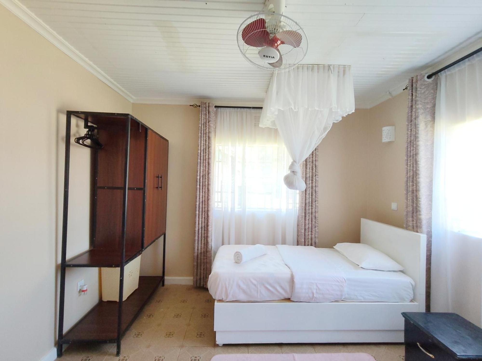 Milimani Drive Livings Apartment Кисуму Стая снимка