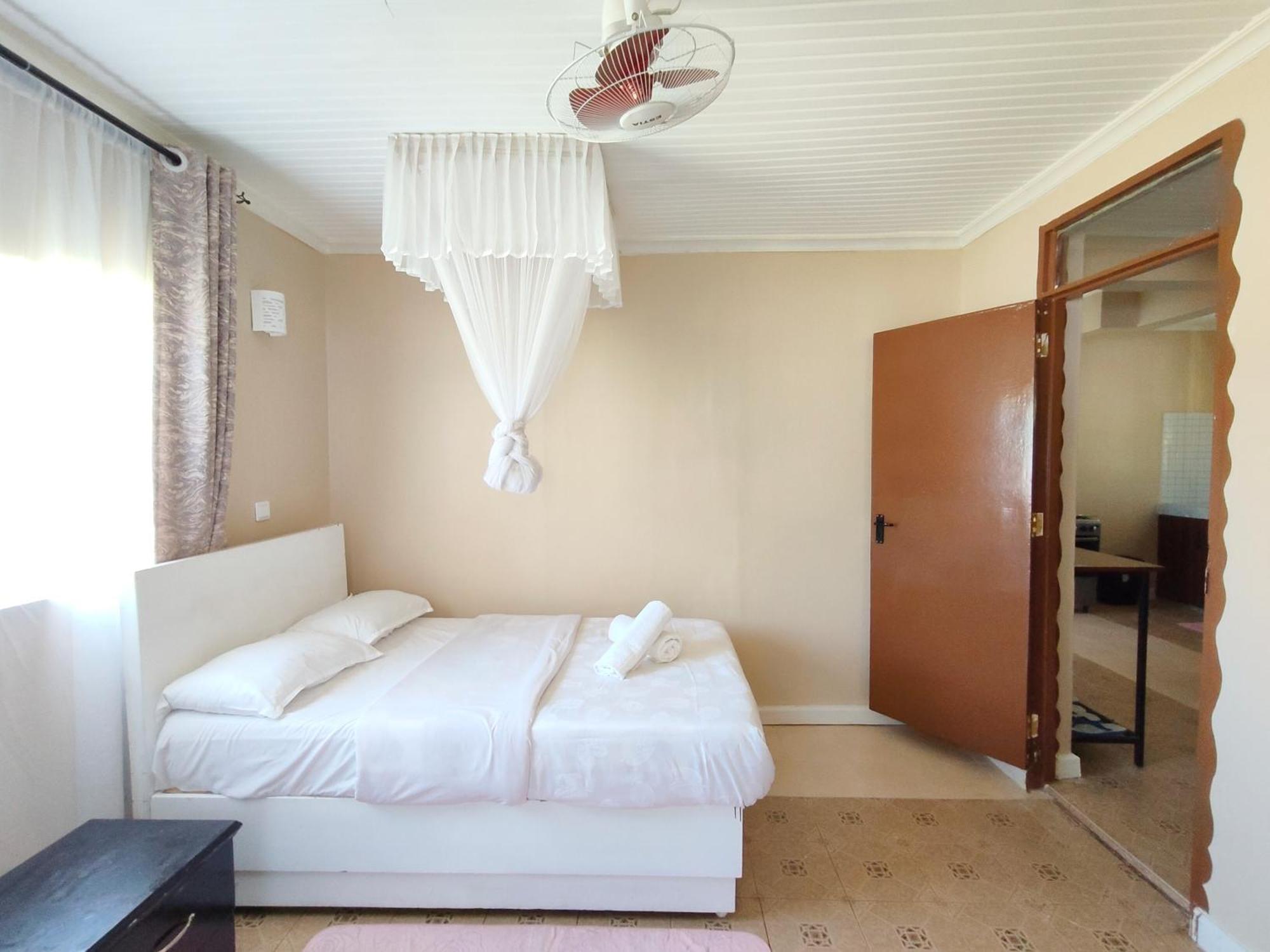 Milimani Drive Livings Apartment Кисуму Стая снимка