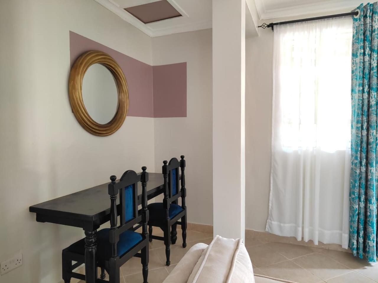 Milimani Drive Livings Apartment Кисуму Екстериор снимка